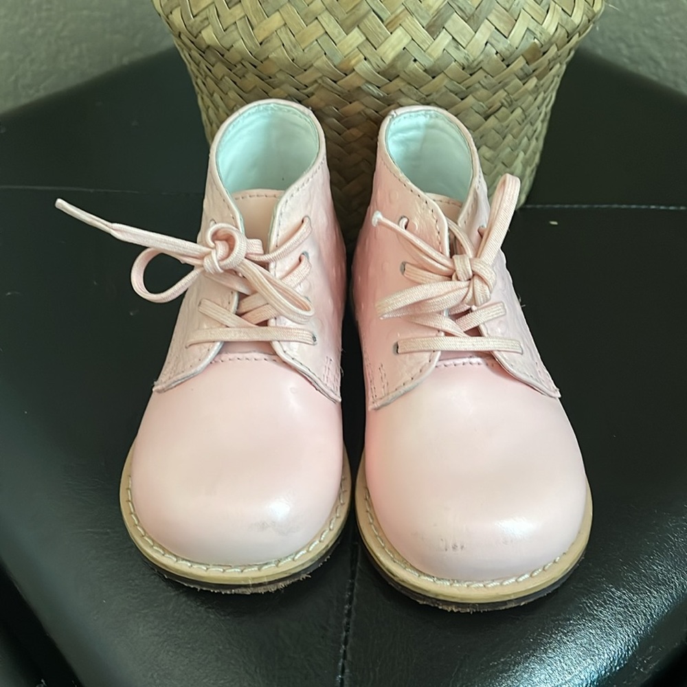 Pink boots for girl size5.5 - Picture 2 of 7